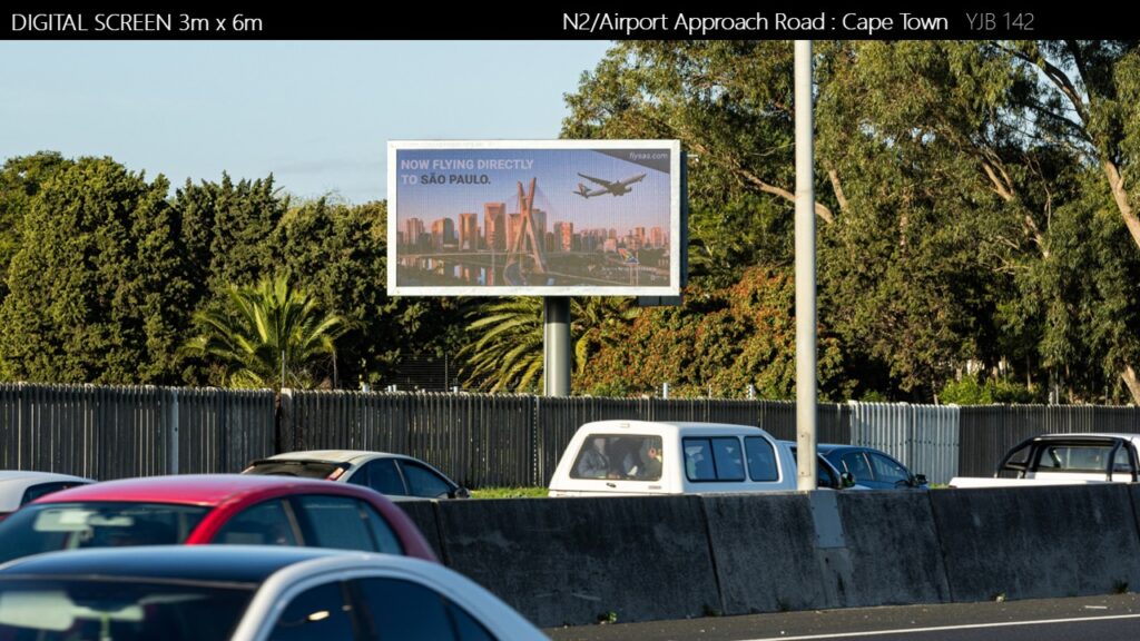 YJB142_N2 Airport CT